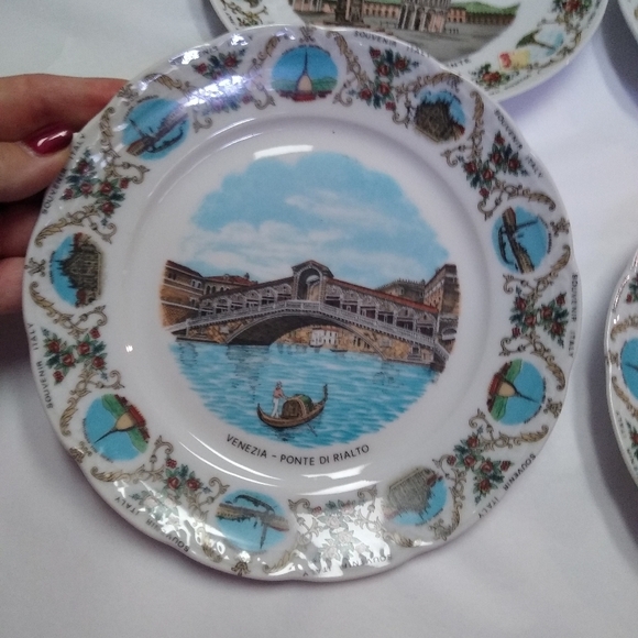 Vintage Mitterteich Set of 4 Italian Souvenir Plates - Picture 2 of 14